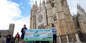 1.200 alumnos de León participan en la I Marcha Solidaria por el Pacto Educativo Global