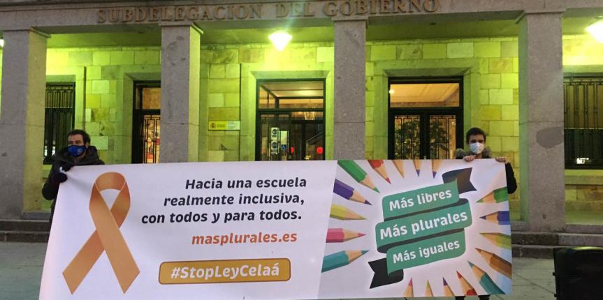 Zamora también protesta contra la Ley Celaá en defensa de la libertad y la pluralidad educativa